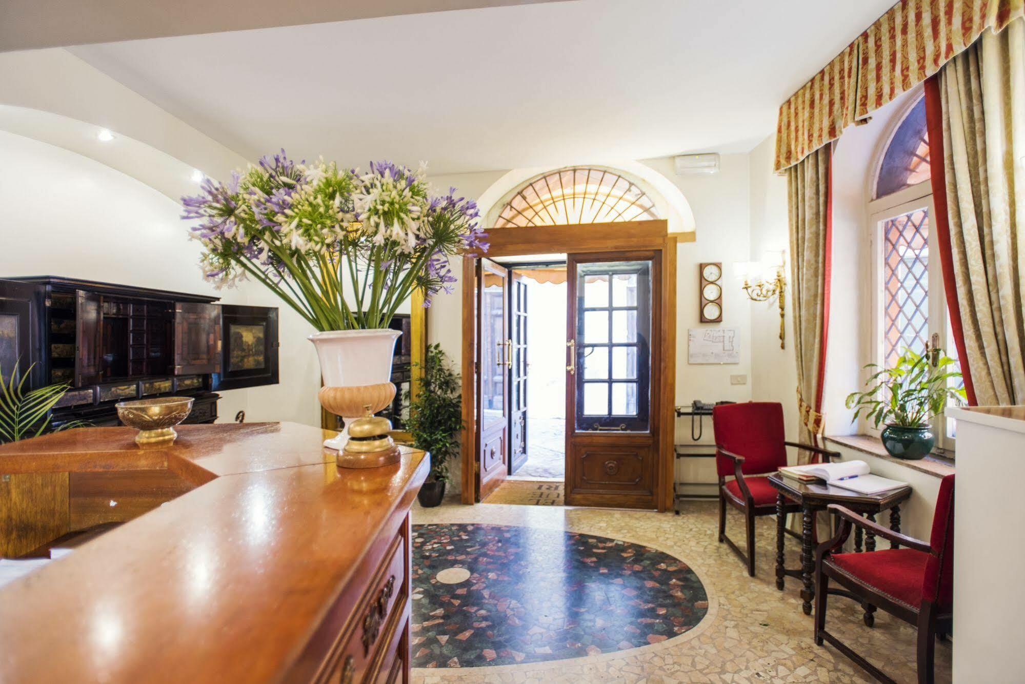 Hotel Due Torri Rome